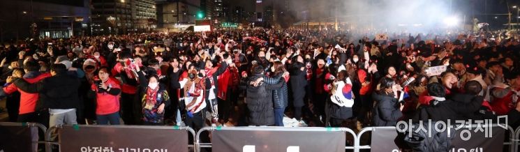 [포토] 도하의 기적, 기뻐하는 시민들