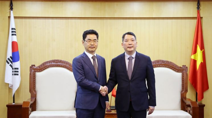 김창기, 베트남-캄보디아 국세청장과 릴레이 회의