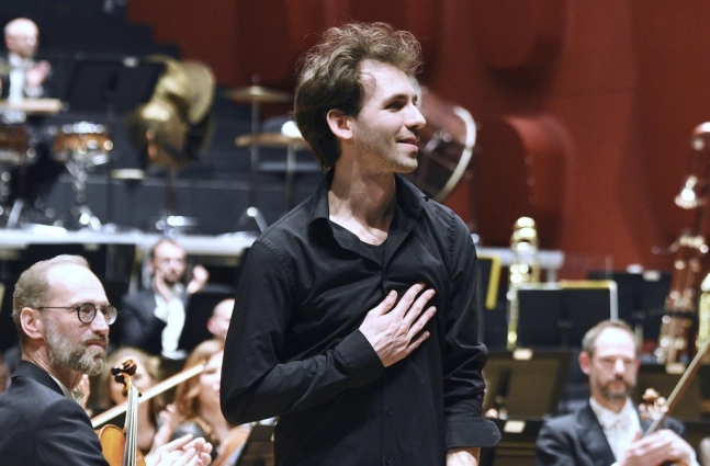 Pianist Alexandre Kantorow<br>ⓒNicolas Roses Photo by Labora Arts Planning