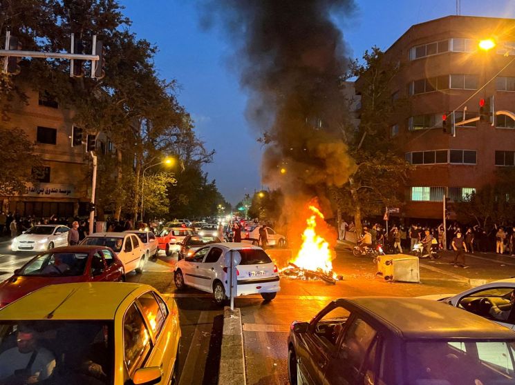 이란 반정부 시위 [이미지출처=로이터연합뉴스]