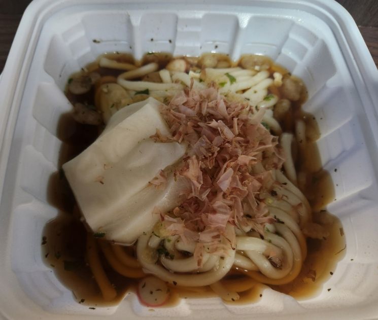 짱구키리모찌우동.