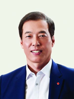 이완신 롯데그룹 호텔군 총괄대표 겸 호텔롯데 대표(사장).