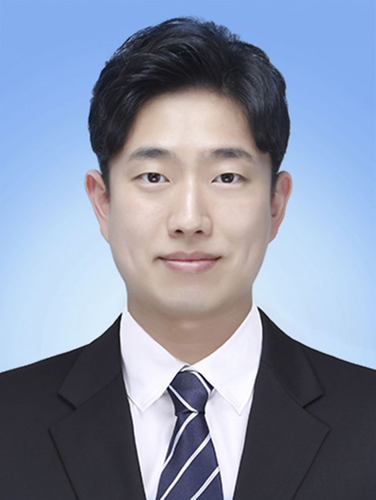 2022년 한국자동차공학회장상을 수상한 차성일 학생.