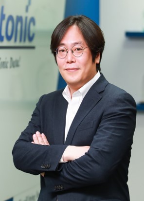 은탑산업훈장을 받은 전용주 디토닉 대표