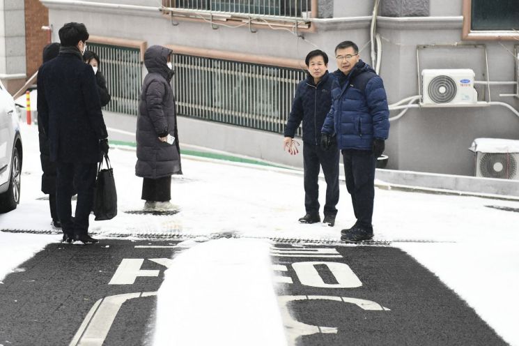 류경기 중랑구청장 폭설에 도로열선 점검