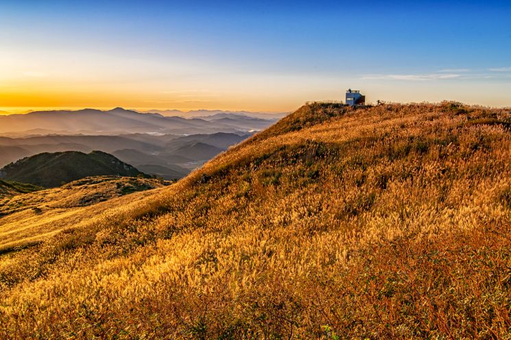 합천 황매산군립공원 ‘한국 관광 100선’ 2회 연속 우뚝