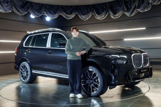 최나연, BMW 레이디스 챔피언십 '홀인원'…뉴 X7 전달식