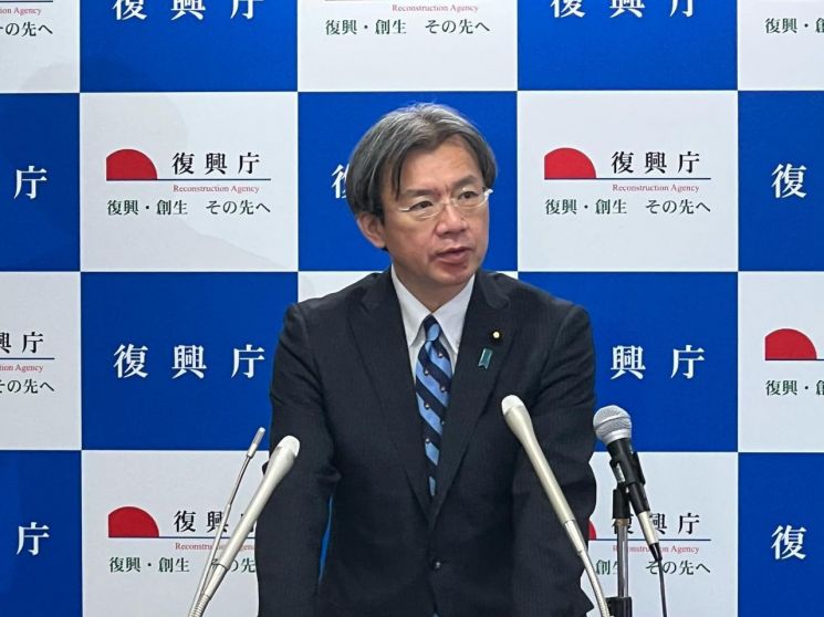 기자회견 중인 아키바 겐야 일본 부흥상.(사진출처=아키바 부흥상 페이스북)