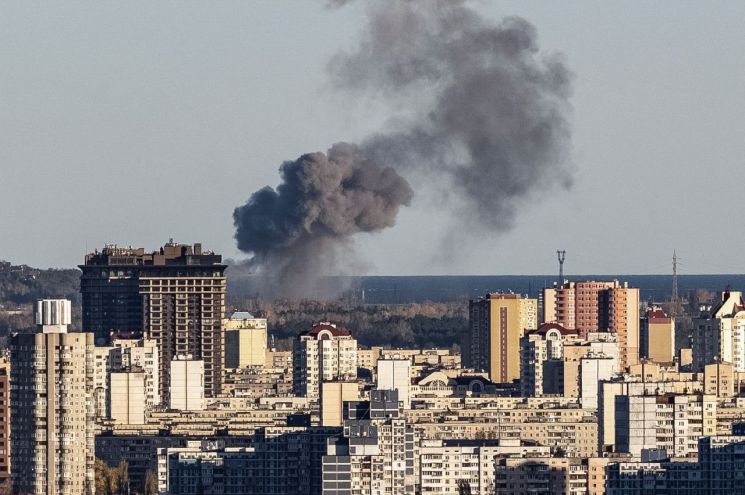 러시아, 사흘 연속 우크라이나 공습…자폭 드론 40기 발사