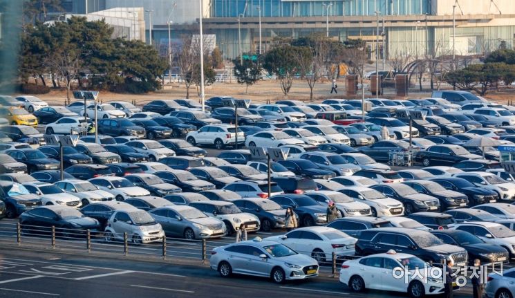 "100개월 할부로 겨우 차 뽑았다"…차 가격 고공행진에 '초장기 할부' 등장한 美
