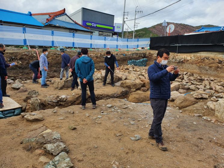 포항시, 조선시대 수군진 유적 ‘칠포수군만호성’ 보존유적 토지매입·보수정비 완료