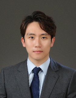 [기자수첩]천장이 갈라져도 영업한 백화점