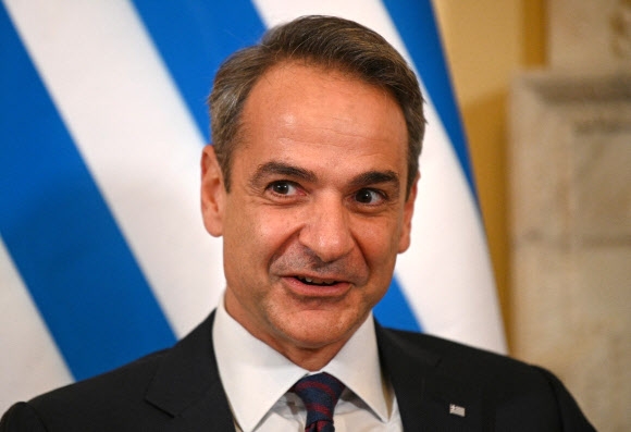 그리스 총리 "튀르키예와 전쟁 안한다…대화로 풀 것"