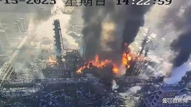 중국 국무원 "랴오닝 화학공장 폭발로 13명 사망"
