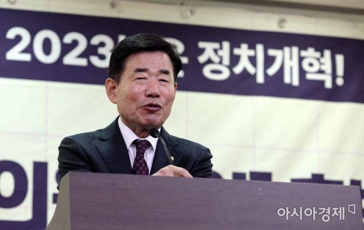 [포토] 초당적 정치개혁 모임 참석한 김진표 의장
