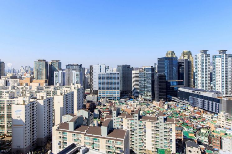 지난 3월 청년층의 아파트 매입 비중이 크게 증가한 서울 마포구 일대 전경.
