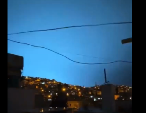 [뉴스속 용어]튀르키예 하늘 미스터리 불빛이 '지진광'?