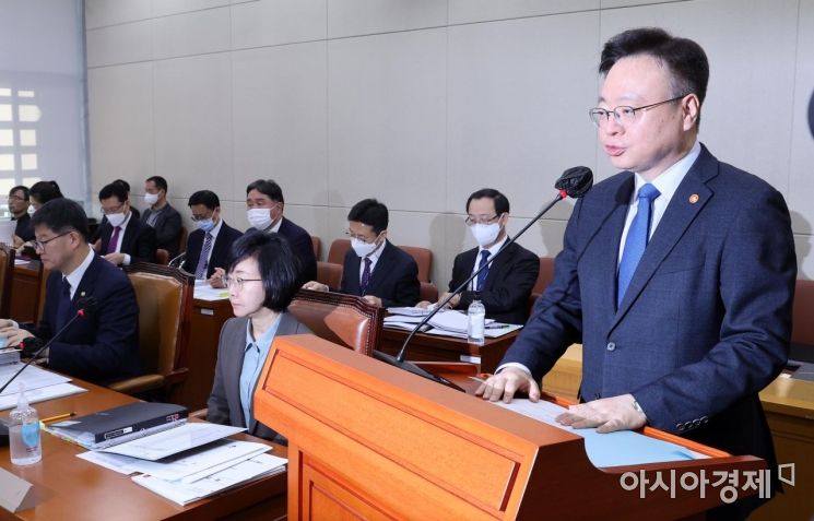 [포토] 국회 복지위 업무보고하는 조규홍 장관