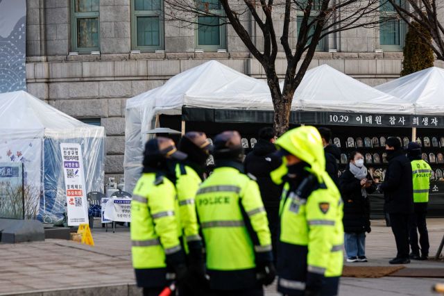 경찰 "이태원 참사 분향소 행정대집행 협조 요청 아직 없어"