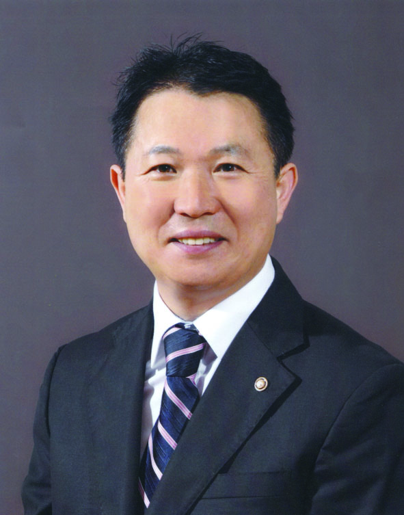 울산·경남인쇄정보산업협동조합 김성곤 씨가 신임 이사장에 선출됐다.