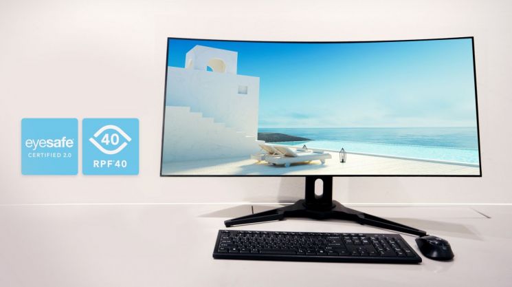 삼성디스플레이 34인치 모니터용 QD-OLED.[사진제공=삼성디스플레이]