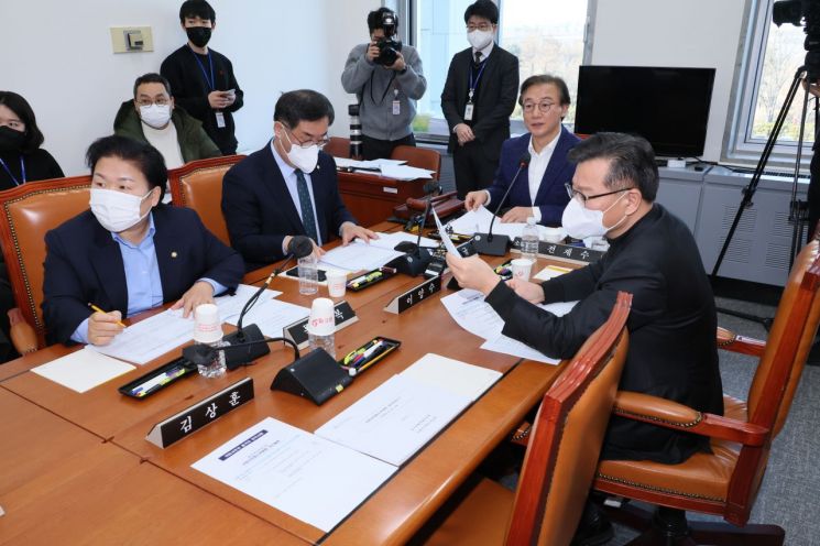 장동혁 "의원 수 '50명 확대' 철회 않으면 與 전원위 불참"