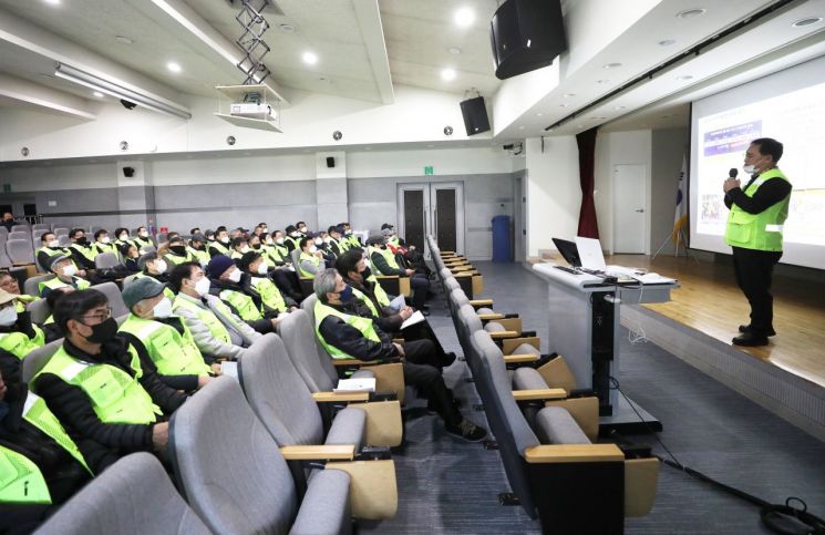 영등포구, 야간 교통사고 위험 줄이는 투광등 설치