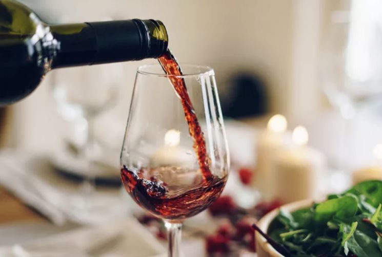[인터뷰]세계 최고 권위 소믈리에 "실패 줄이는 와인 고르는 법"
