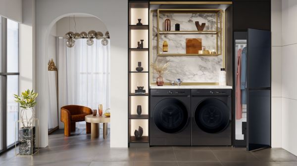 "한 번에 9벌까지"…삼성전자, '비스포크 에어드레서' 신제품 출시