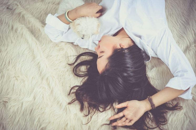 불면증 시달린 여대생들…팬데믹 기간 수면의질 악화 
