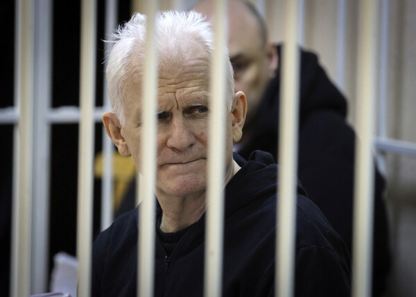 '옥중 노벨평화상' 벨라루스 인권운동가 징역 10년 선고받아