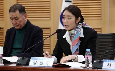 강선우 더불어민주당 의원이 6일 서울 여의도 국회 의원회관에서 열린 삶을 위협하는 희귀질환의 국가 관리 강화방안 모색 토론회에서 발언하고 있다. 사진=김현민 기자 kimhyun81@