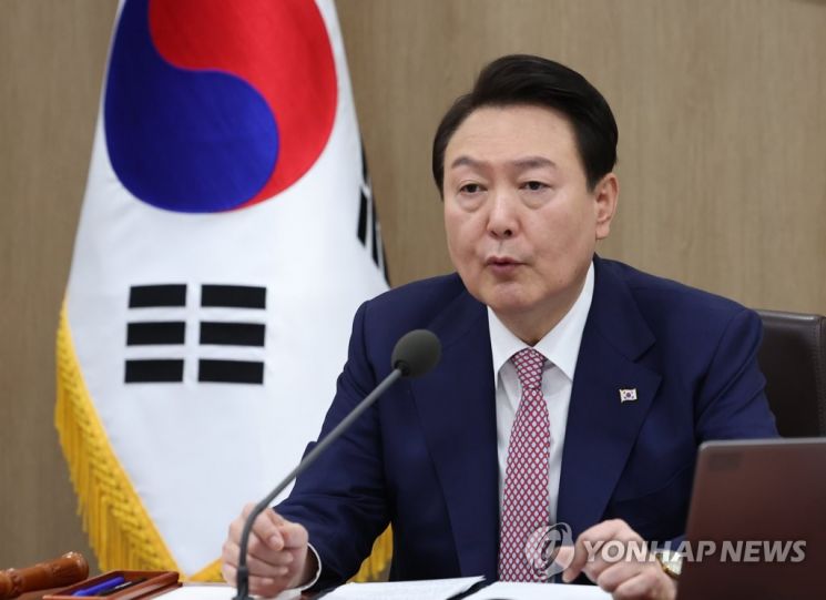 윤석열 대통령이 7일 서울 용산 대통령실 청사에서 열린 국무회의에서 발언하고 있다. / 사진=연합뉴스