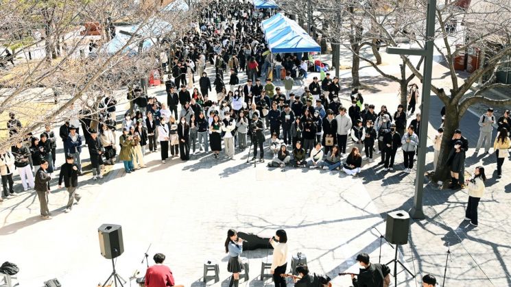 부경대, 4년 만에 야외 대면 ‘동아리 소개 한마당’ 개최