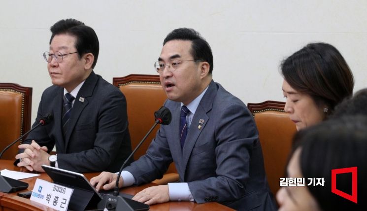 박홍근 "의원정수 확대, 민주당이 동의했나?…與, 국면 전환용으로 활용"