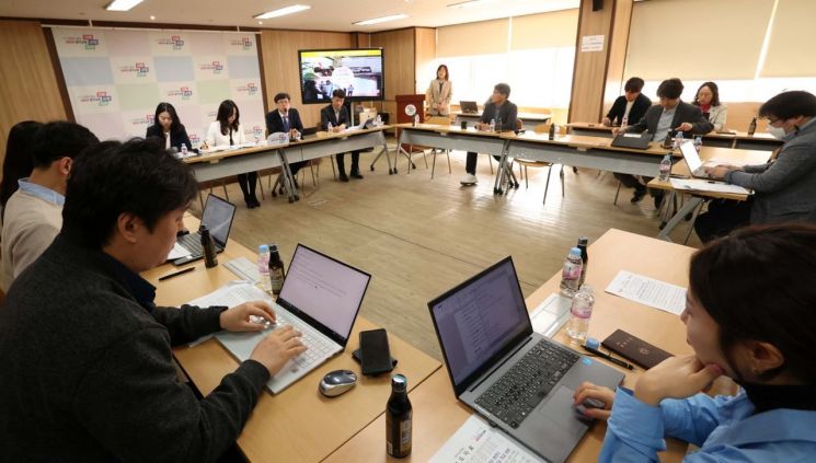 경기도교육청이 오는 4월부터 자율선택급식을 시범 운영한다.