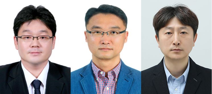 (왼쪽부터)김도훈, 박정환, 이헌동 교수.