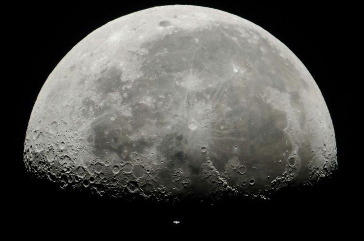 달 [사진출처=EPA연합]