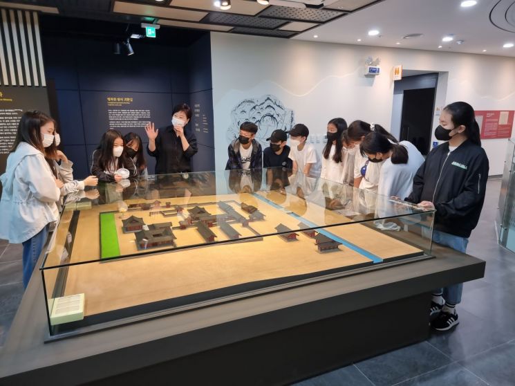 서초구, 취약계층 아동 학습멘토링 '서리풀 샘' 확대