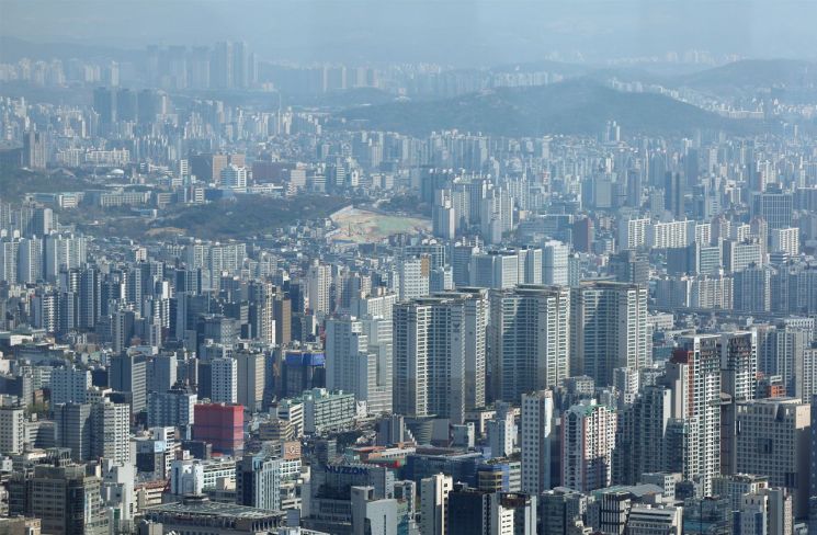 허물어지는 거래절벽…서울 아파트 매매량 18개월 만에 최다