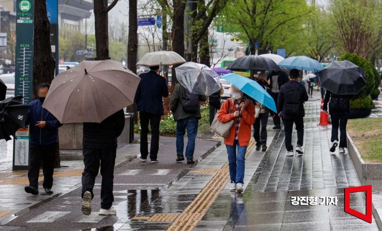 [날씨]황금연휴 내내 비 내린다…30일까지 '흐림'