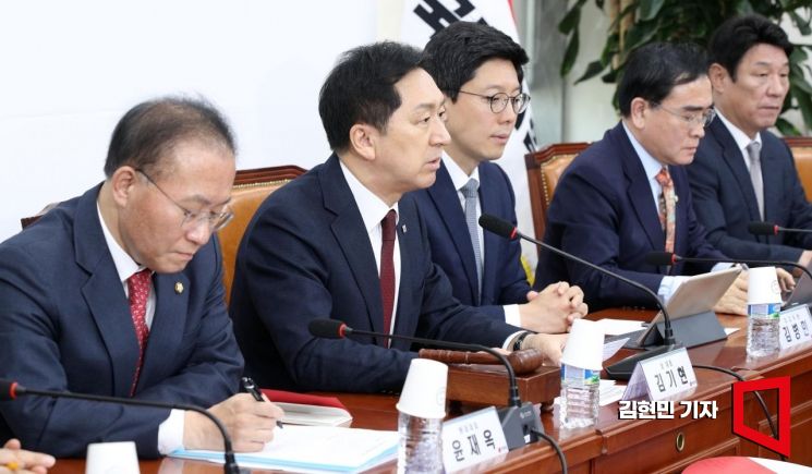 [포토] 김기현 “검사 공천설은 괴담…자격심사 강화할 것”