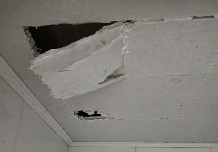 화장실에 갇힌 남자…"하이 빅스비"가 살렸다