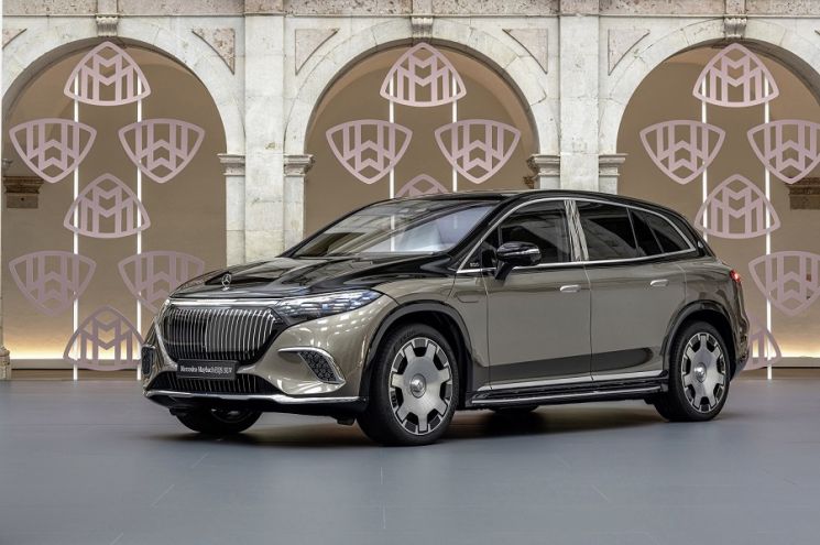 메르세데스 벤츠, 마이바흐 최초 전기 SUV 공개