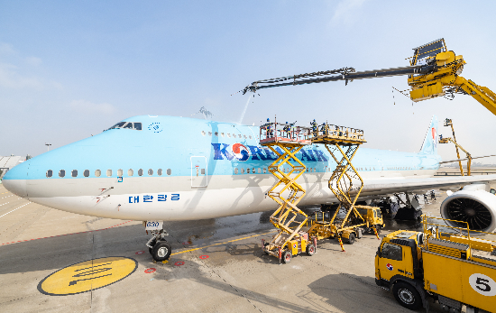 Korean Air Conducts Aircraft Cleaning Event