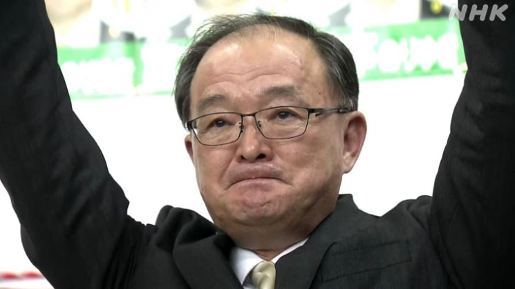 무투표 당선된 미야모토 노리유키 촌장.(사진출처=NHK 정치 매거진)