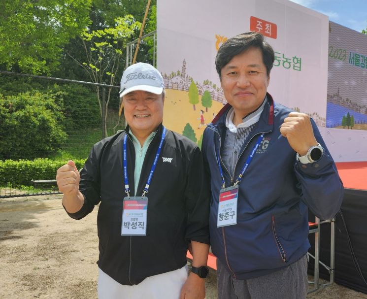 [하루만보 하루천자]4년 만에 재개된 걷기대회…지역 주민들은 '함박웃음'