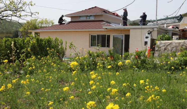 文 전 대통령 책방 이름은 '평산책방'…이달 중 문 연다