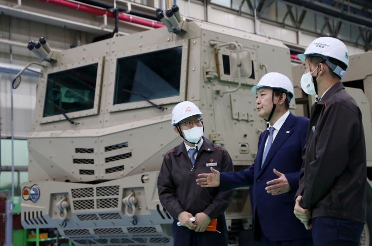 [다시 뛰는 K방산]③전문가들 "품목·기술·제도 등 내실 쌓아야"