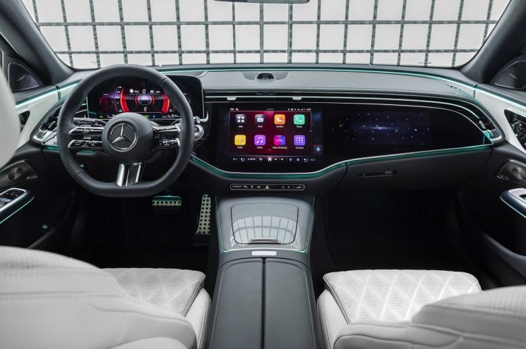 벤츠 11세대 E클래스 AMG 라인 내부 [사진제공=메르세데스 벤츠]